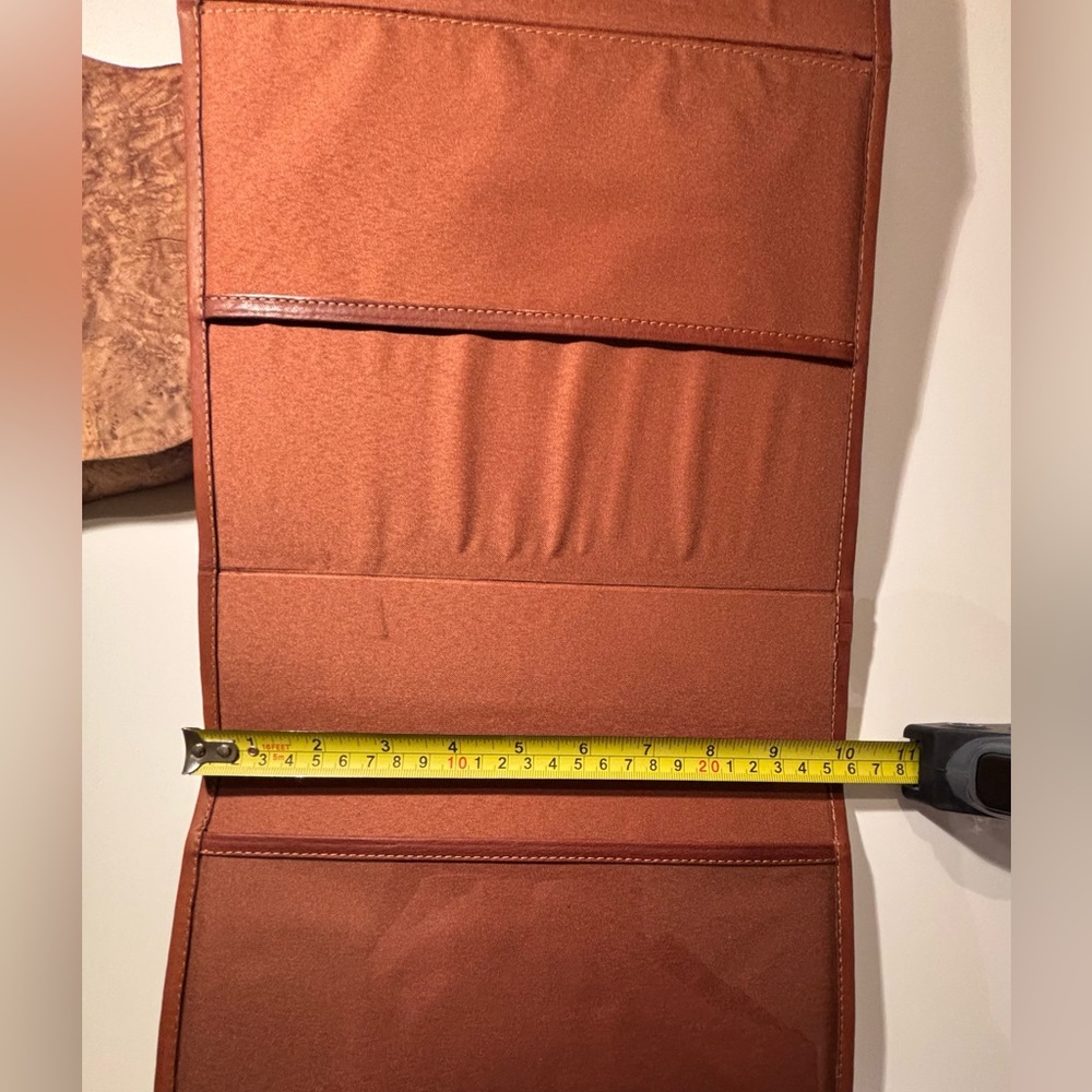 Vintage Brown vegan Leather Bible Case – Hebrew Embossed Detail - Picture 5 of 8